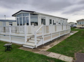 L3 Millfields 4 Berth Luxury Caravan DG & CH Family's Only And Lead Person Must Be Over 30